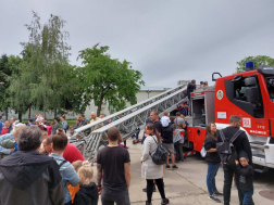 emelőkosár