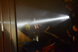 Tűz keletkezett egy négyemeletes lakóépületben, Budapest VI. kerületében
