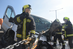 Frontális karambol történt a XV. kerületben