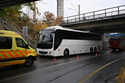 a beszorult busz