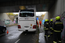 a beszorult busz
