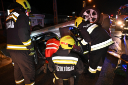 Összeütközött két személyautó a XVII. kerületben