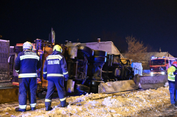 kiszakadt terelőelemek