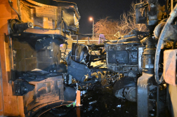 a felborult kukásautó