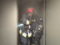 Kisebb tűz volt egy budapesti sportcsarnokban