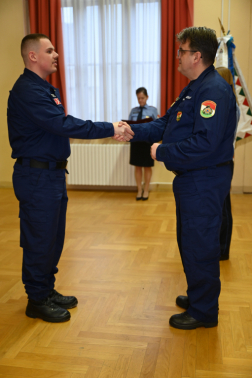 Parancs átadás az újoncnak