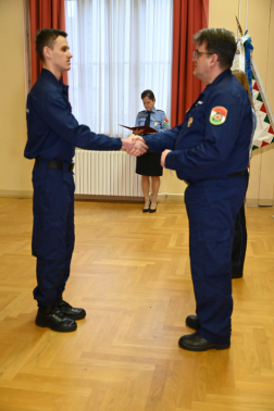 Parancs átadás az újoncnak