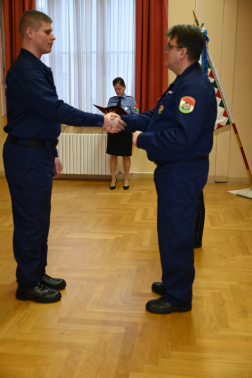 Parancs átadás az újoncnak