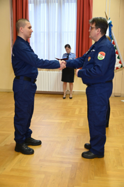 Parancs átadás az újoncnak