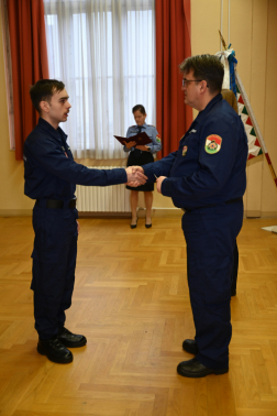 Parancs átadás az újoncnak