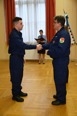 Parancs átadás az újoncnak