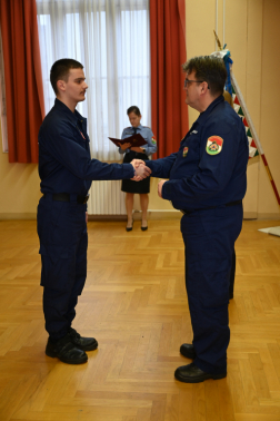 Parancs átadás az újoncnak