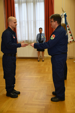 Parancs átadás az újoncnak