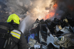 Tűz keletkezett egy hulladékfeldolgozó üzem területén