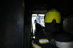 tűzoltók dolgoznak