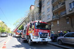 létraszer és fecskendő