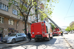 létraszer és fecskendő