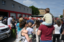 Többezer gyerek látogatta meg a tűzoltó laktanyákat