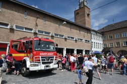 Többezer gyerek látogatta meg a tűzoltó laktanyákat