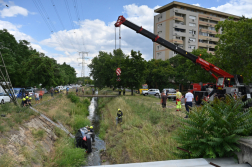 Patakba hajtott egy autó Zuglóban