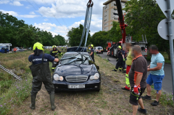Patakba hajtott egy autó Zuglóban