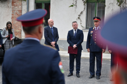 Ünnepség a 135 éves budavári tűzoltó laktanyában