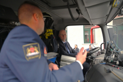Ünnepség a 135 éves budavári tűzoltó laktanyában