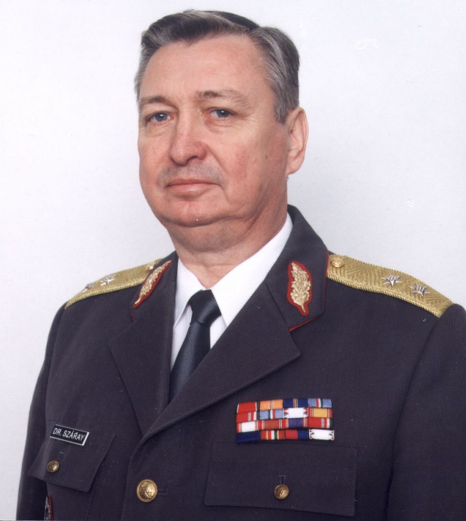 dr. Száray Zoltán